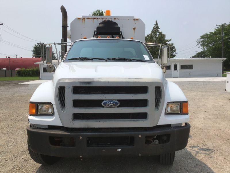 2008 Ford F650 Enclosed Service Truck