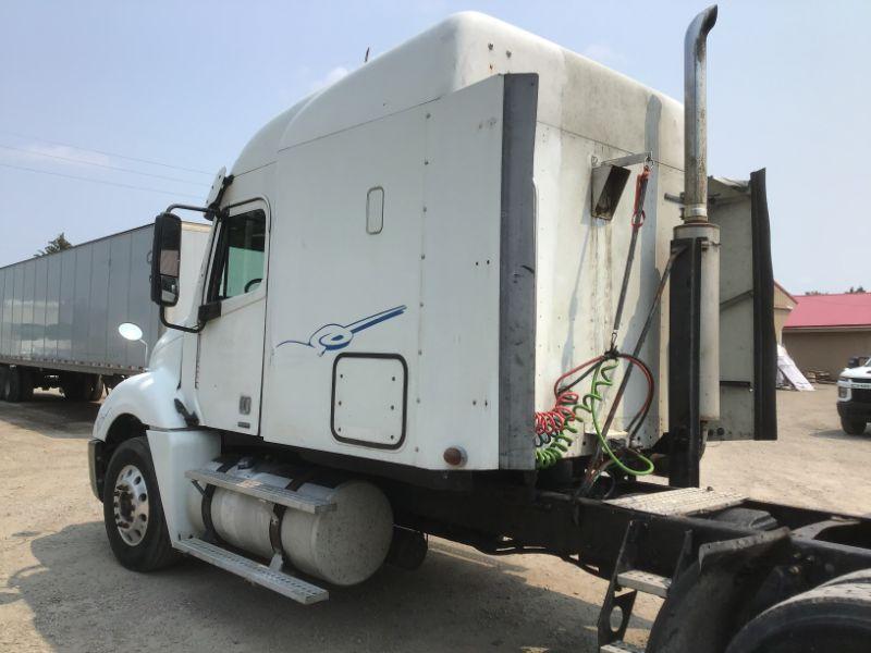 2006 Freightliner CL120 Sleeper