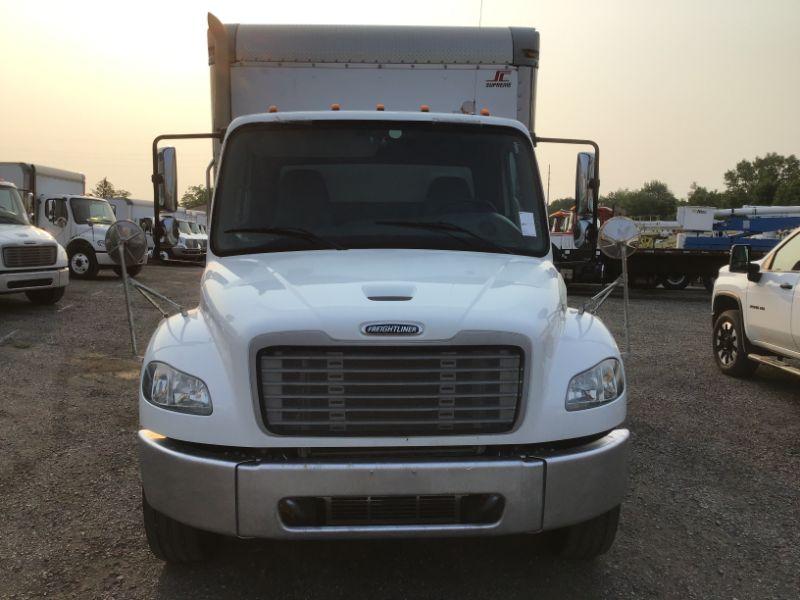 2014 Freightliner M2106 Box Truck