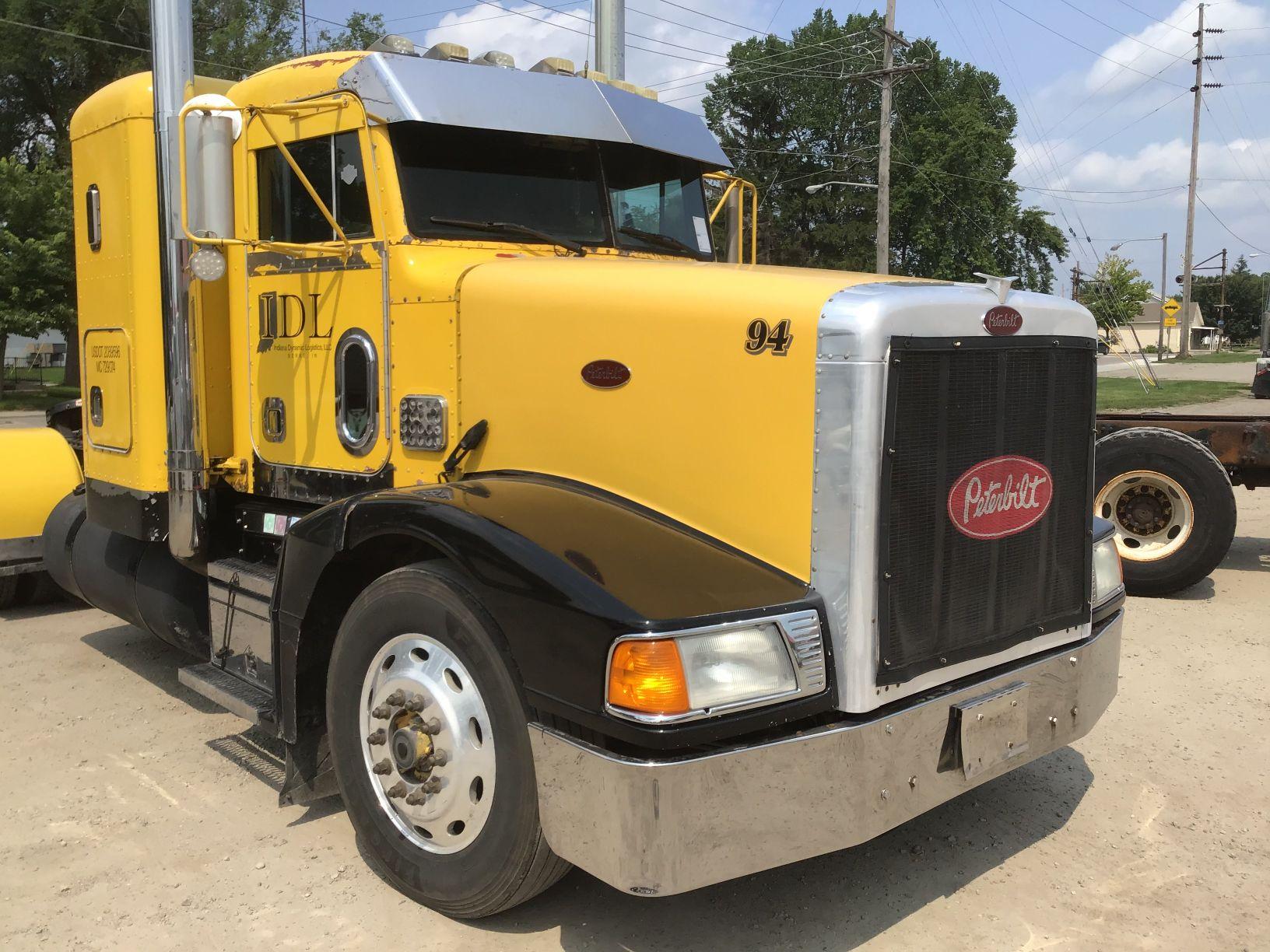 1994 Peterbilt 377 Sleeper