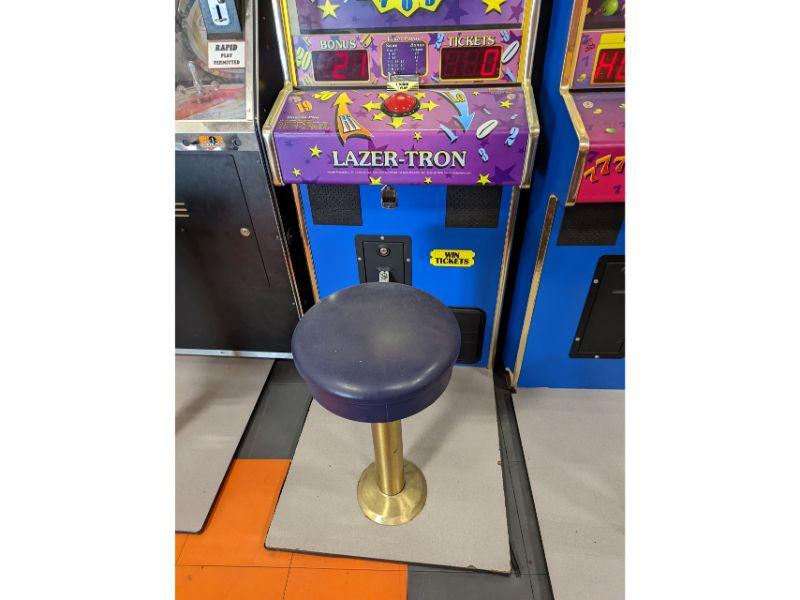 Hi or Lo Arcade Game