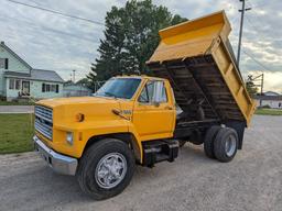 1991 Ford F700 Dump Truck