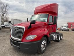 2019 International LT625 Daycab