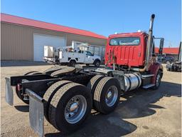 2012 Freightliner M2112 Daycab