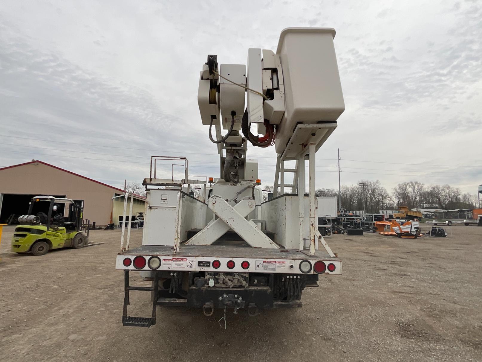 2013 International 4300 Bucket Truck