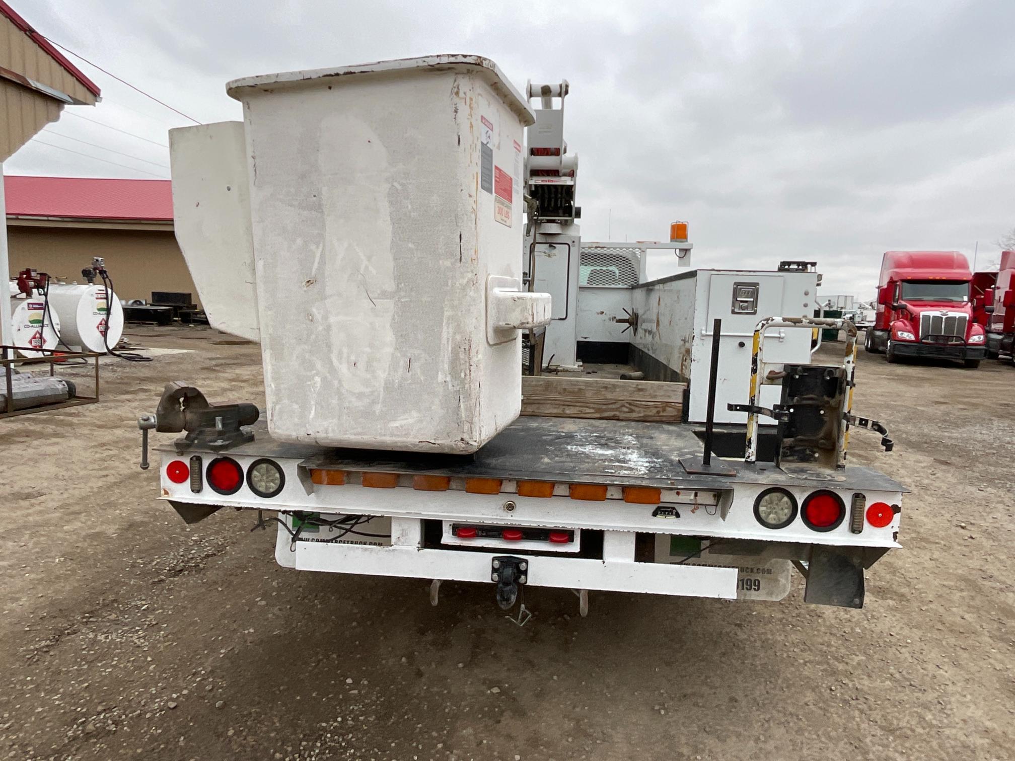 2011 Ford F350 Bucket Truck