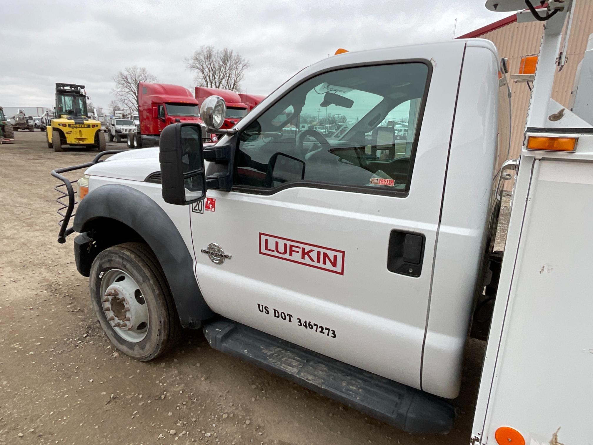 2011 Ford F350 Bucket Truck