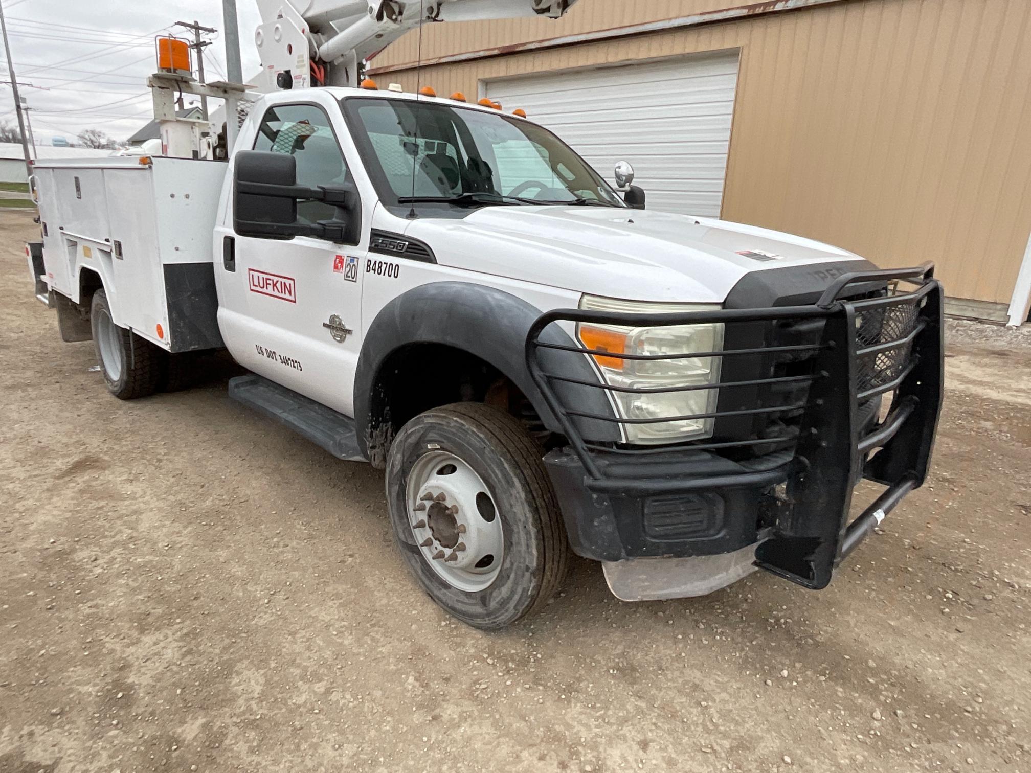 2011 Ford F350 Bucket Truck