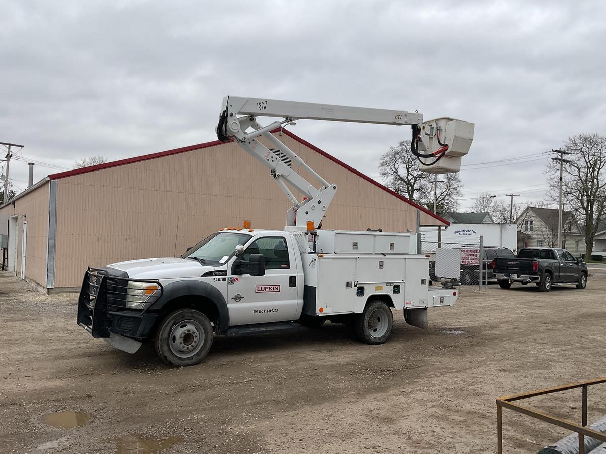 2011 Ford F350 Bucket Truck