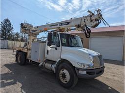 2015 International 4300 Digger Derrick