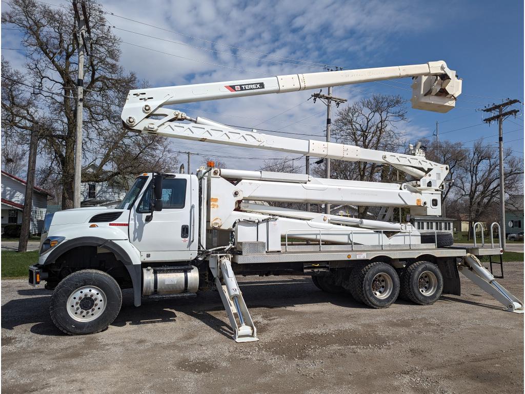 2014 International 7500 Elevator Bucket