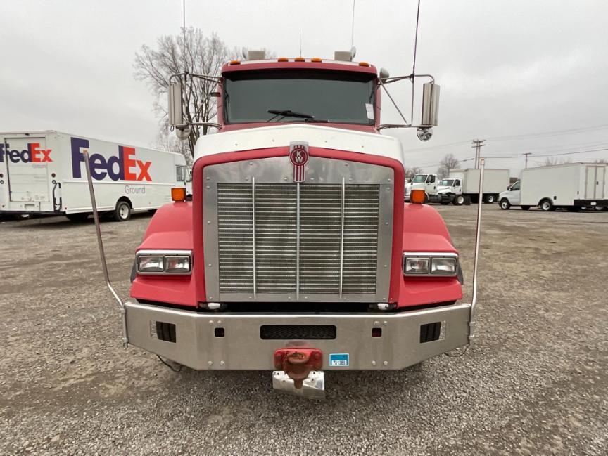 2001 Kenworth T800 Sleeper