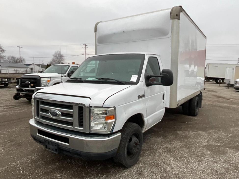 2013 Ford E450 Box Truck