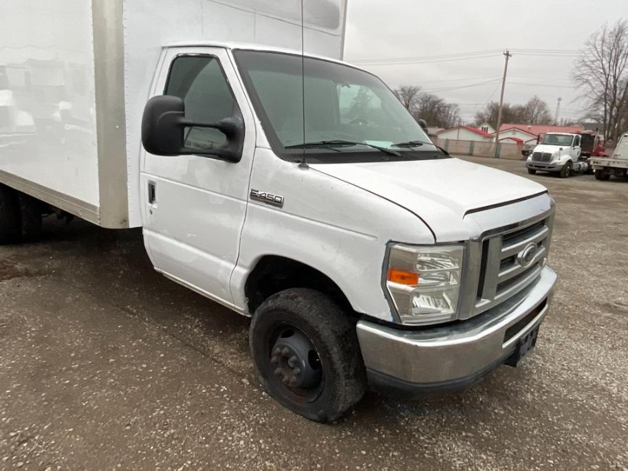 2013 Ford E450 Box Truck