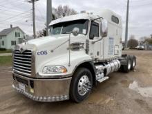 2011 Mack CXU613 Sleeper