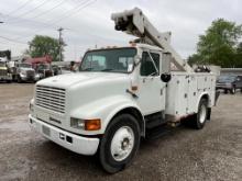 2000 International 4900 Bucket Truck