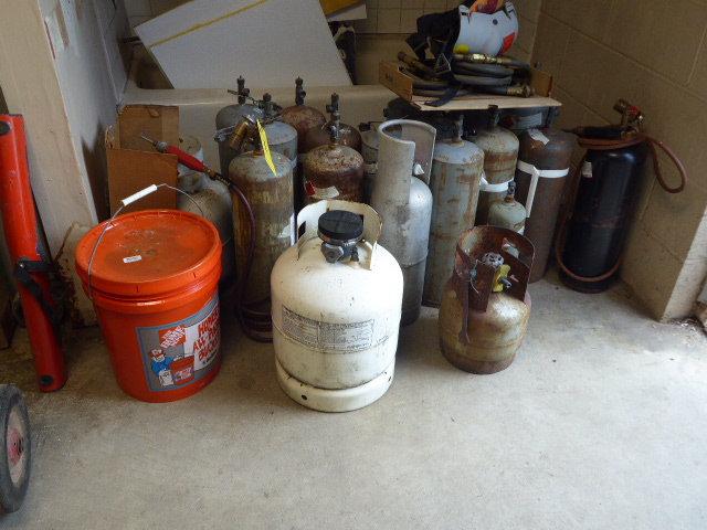 Acetylene Gas Tanks, Asst.  (22 Each)