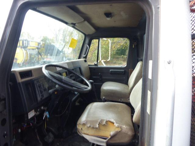 1994 International 4700 Single Axle Attenuator Truck