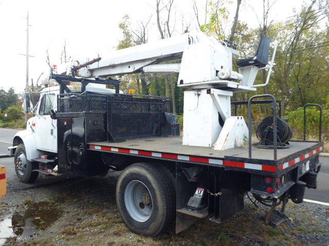 1999 International 4700 Single Axle Bucket Truck