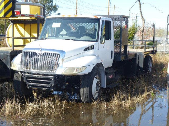 2004 International 4300 Single Axle Attenuator Truck