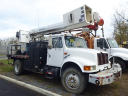 2000 International 4700 Single Axle Bucket Truck