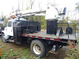 2000 International 4700 Single Axle Bucket Truck