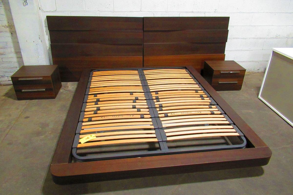 Moblec Loop Queen Size Platform Bed