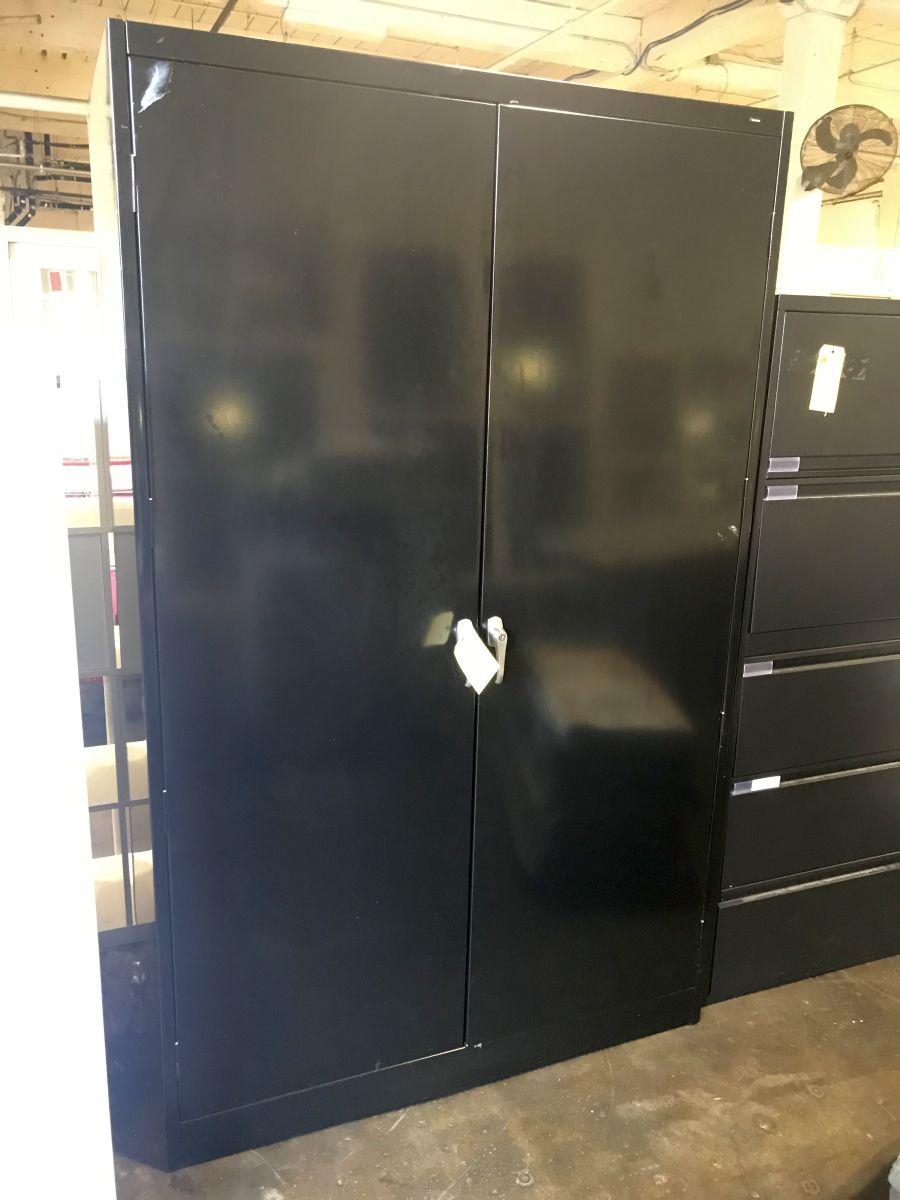 Metal Utility Cabinet W/key