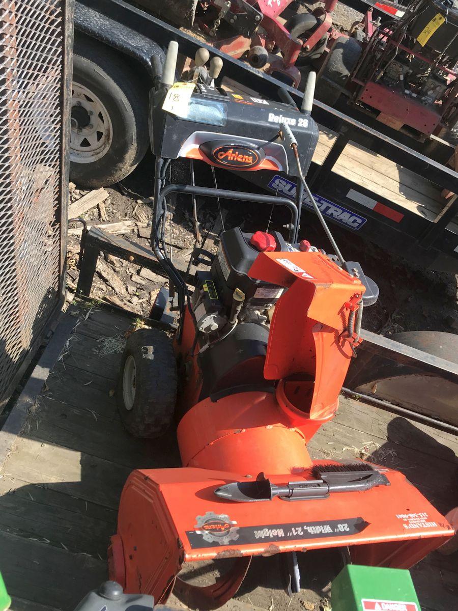 Ariens 28" Deluxe 28 Snow Blower