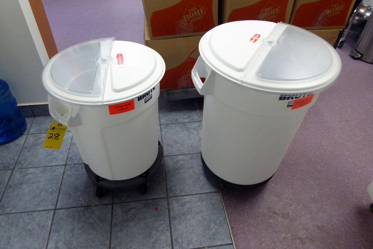 Rubbermaid Trash Cans