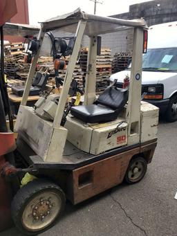 Nissan Enduro 50 LPG Forklift w/Side Shift