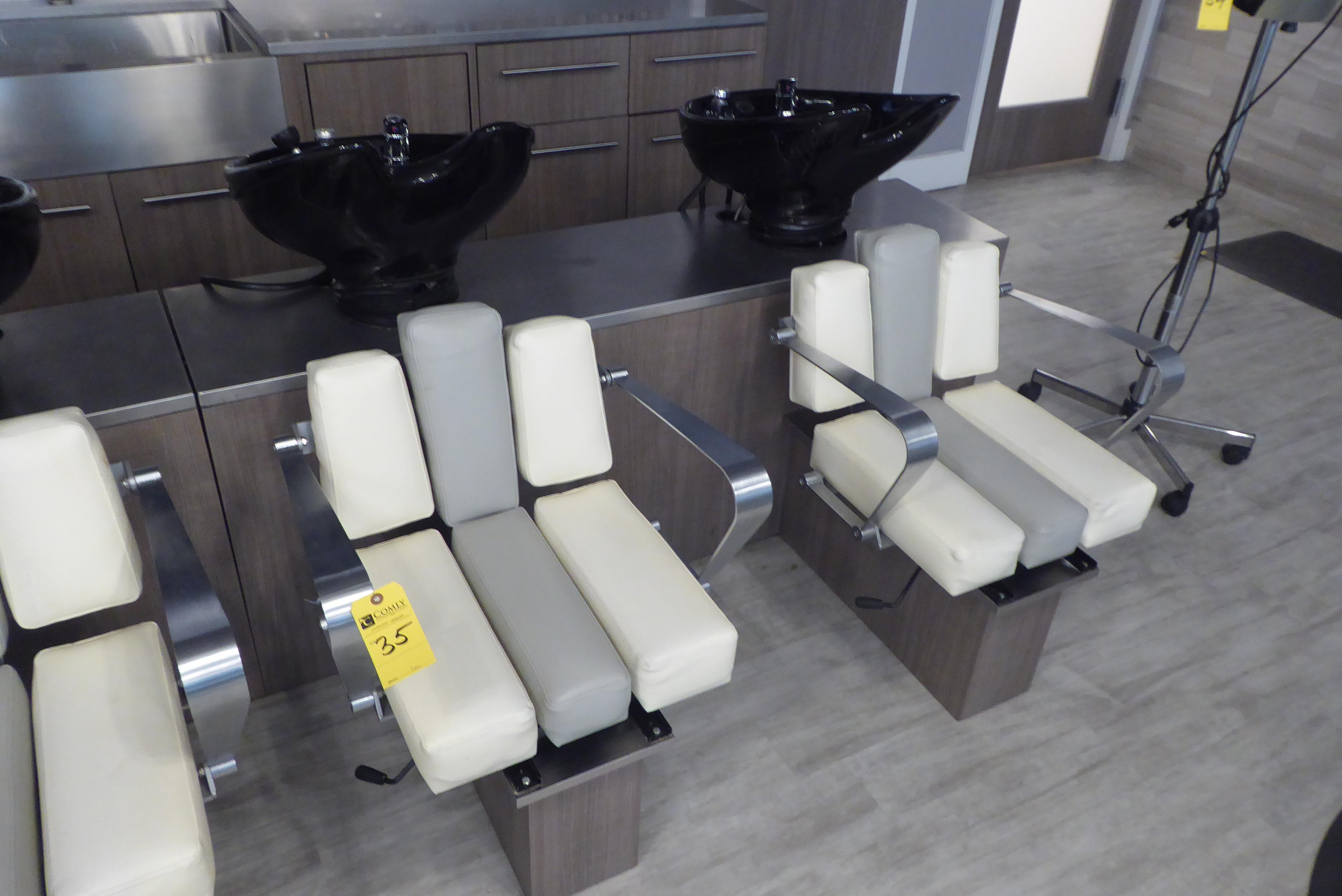Veeco 2-Seat Shampoo Station