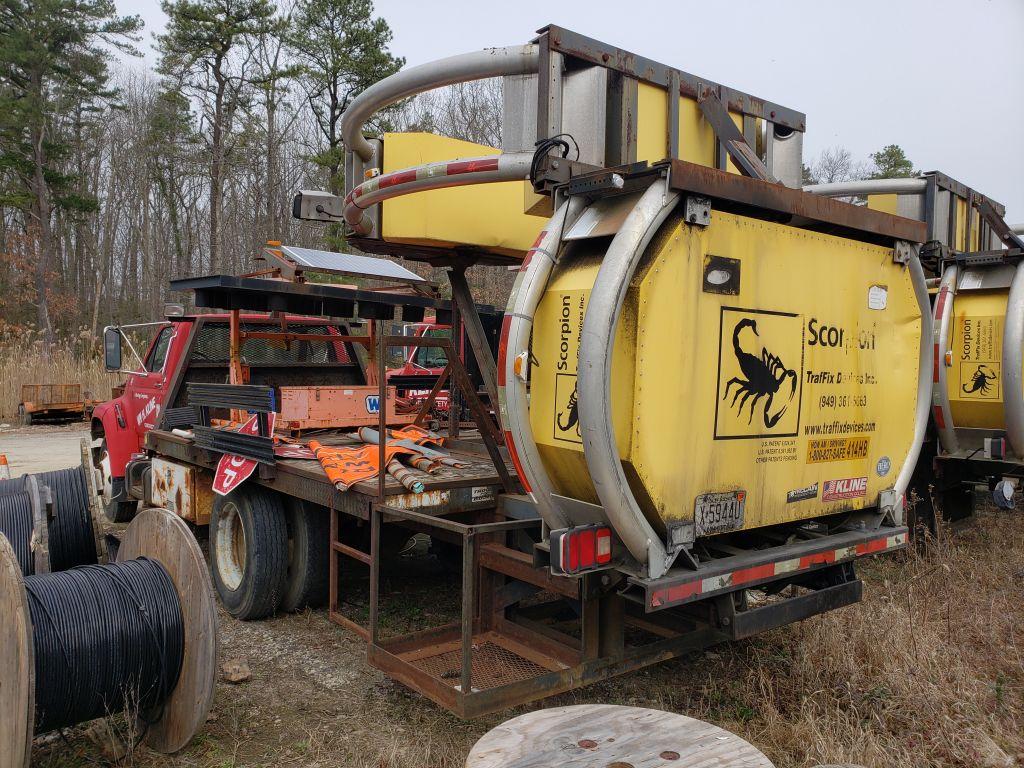 1998 Ford F-Series Single Axle Attenuator Truck