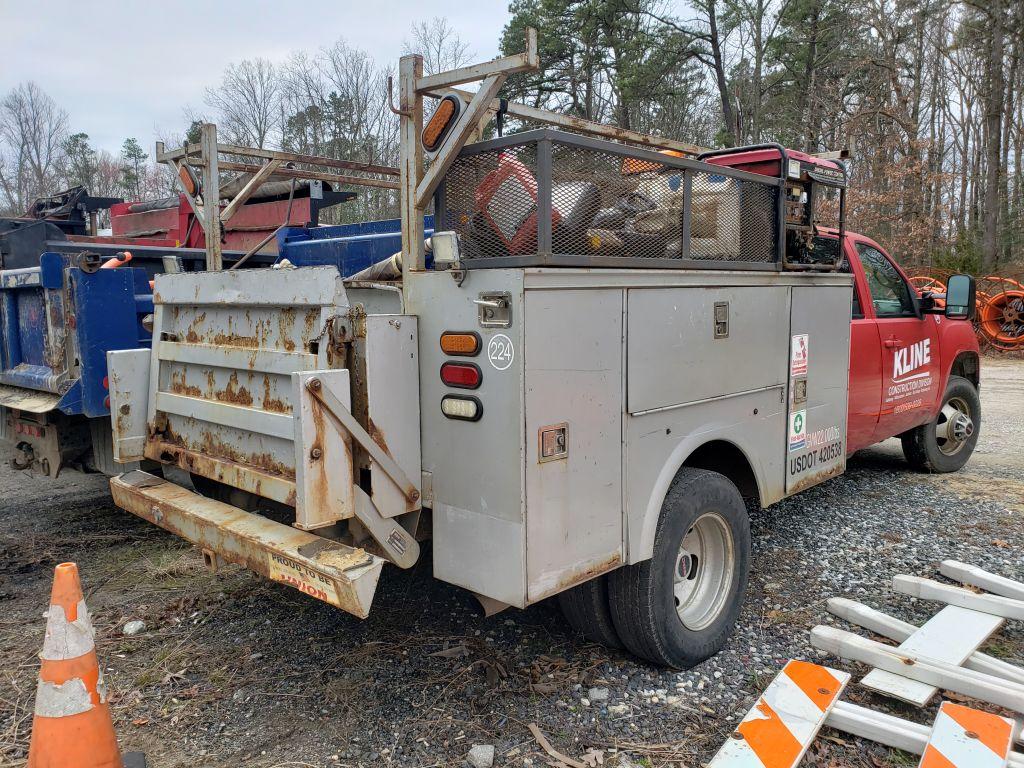 2010 GMC Crew Cab Single Axle Utility Truck