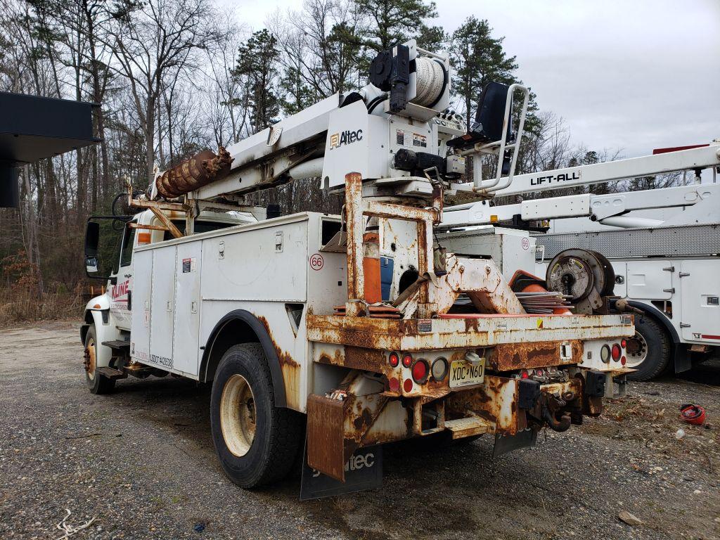 2008 International 4300 SBA Single Axle Digger Derrick Truck