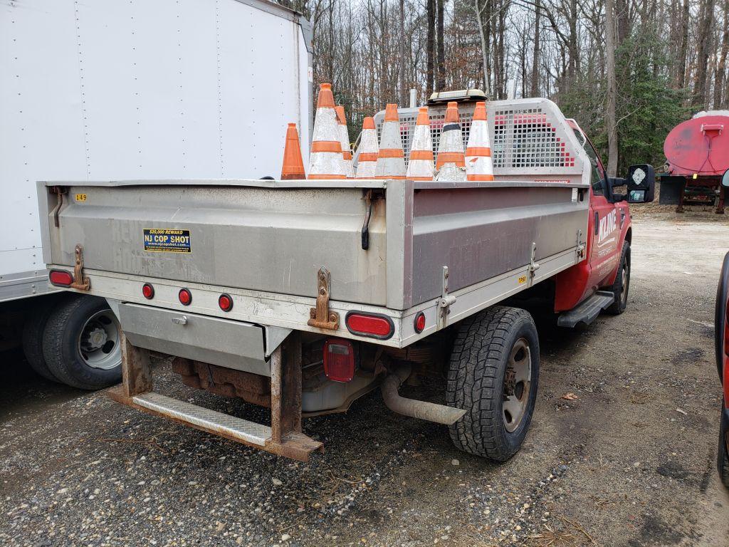 2008 Ford F-350 XL Super Duty Single Axle Flatbed Truck