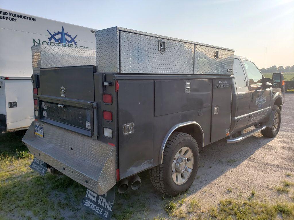 2008 Ford F-350 Lariat Super Duty Extended Cab Utility Truck, V8 Power Stroke Diesel