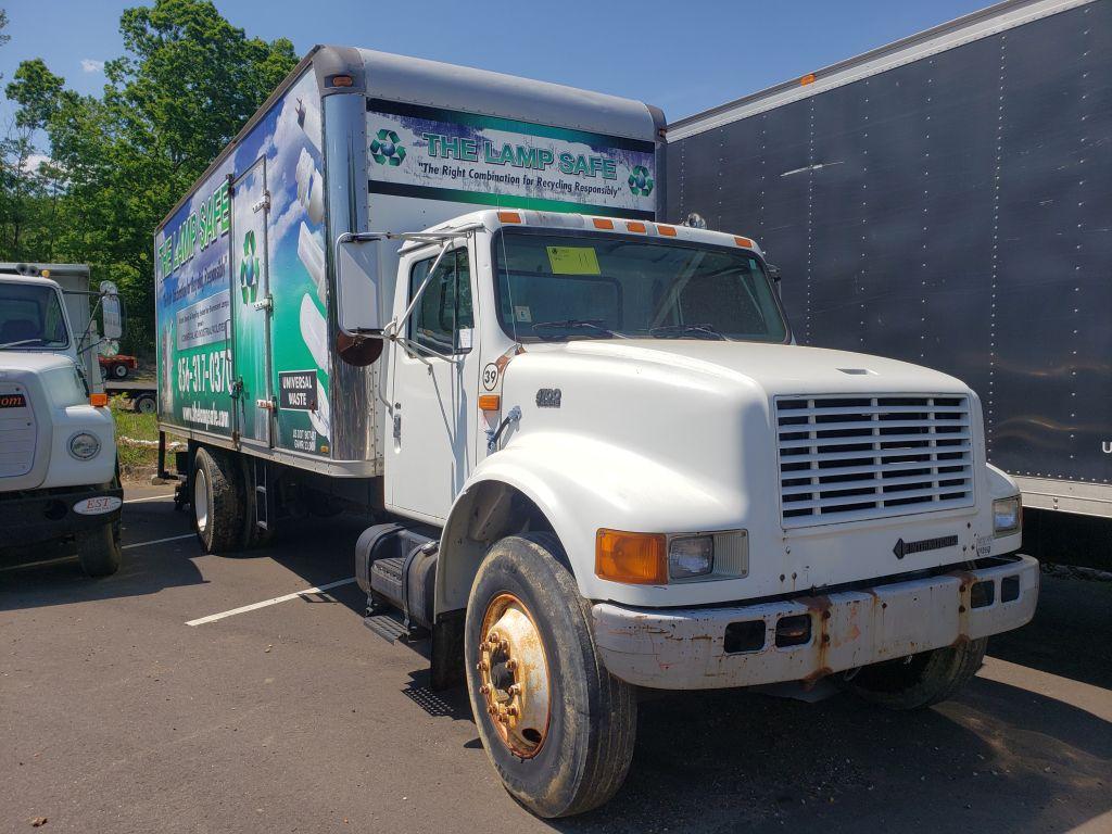 1997 International 4700 Single Axle Box Truck, 22', w/Lift Gate, Diesel, Automatic Transmission, Air