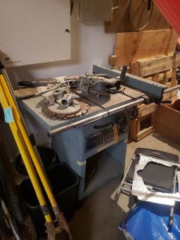 Delta 10" Table Saw