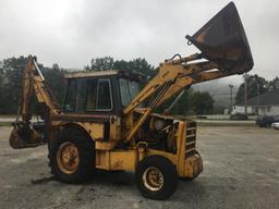 INTERNATIONAL SERIES 280 TRACTOR LOADER BACKHOE, HOURS: 5,467 S/N: D870001U000759 RUMFORD