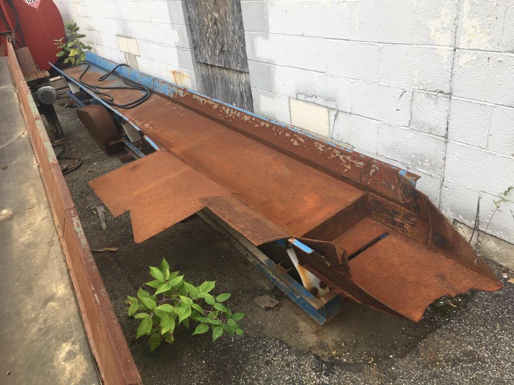 19'x16" VIBRATORY CONVEYOR, 3HP, 3PH - RUMFORD