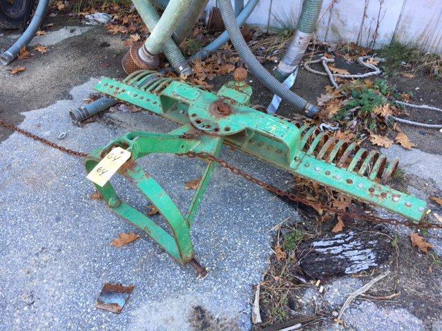 JOHN DEERE 5' 3-POINT HITCH ROCK RAKE