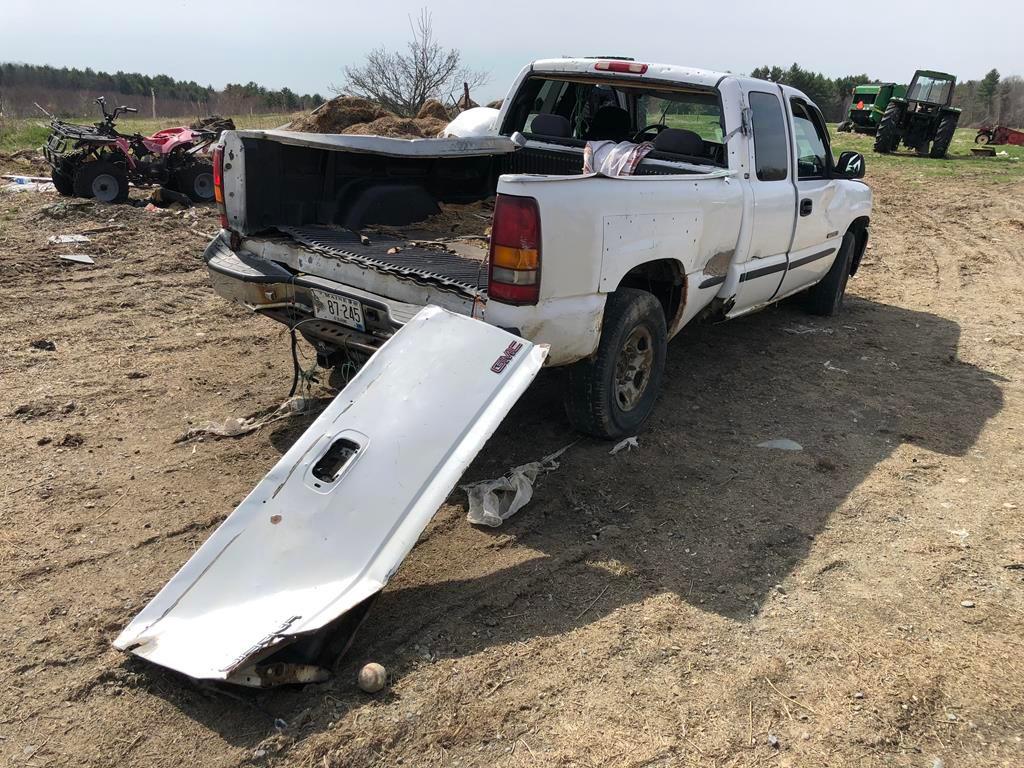 1999 GMC SIERRA 2500 2wd PICKUP TRUCK, PARTS ONLY (CHESTERVILLE)