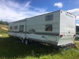 2003 WILDWOOD BY FOREST RIVER MODEL 37BHSS 37' TRAVEL TRAILER