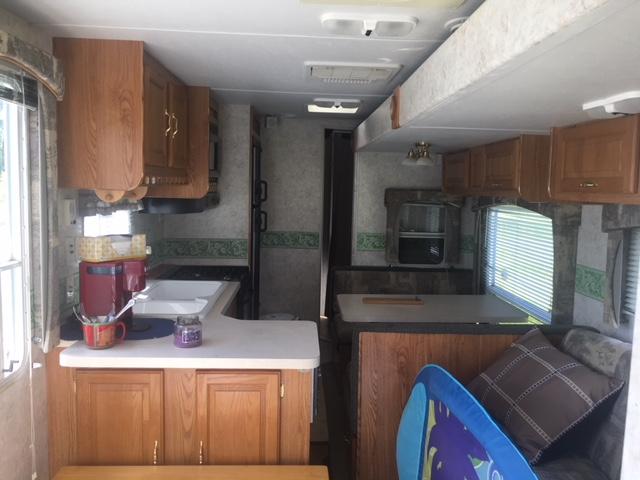 2003 WILDWOOD BY FOREST RIVER MODEL 37BHSS 37' TRAVEL TRAILER