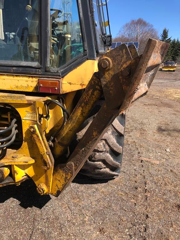 1988 JCB 1400B 4WD TRACTOR/LOADER/BACKHOE, ENCLOSED CAB, 4,693 HOURS, S/N: 14BT4048/336001/7