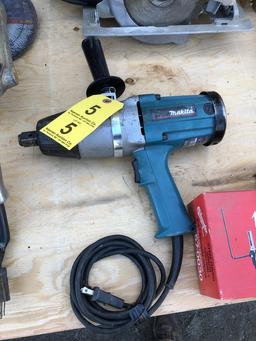 MAKITA 6906 19mm IMPACT WRENCH, ELECTRIC