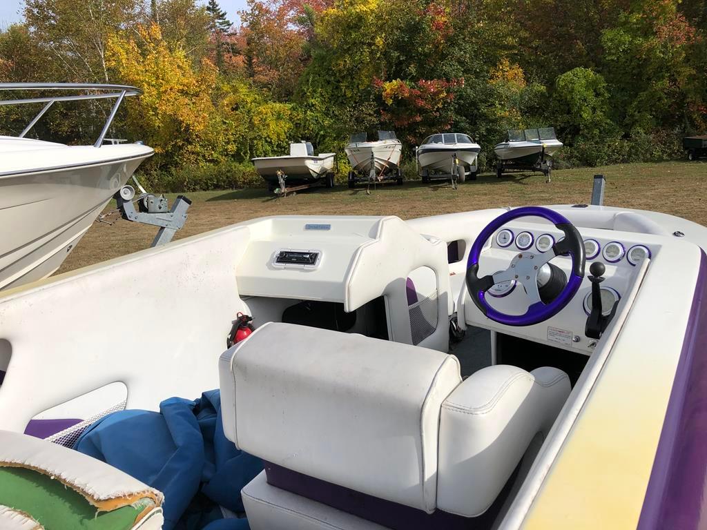 2005 THUNDERMIST 21' JET BOAT