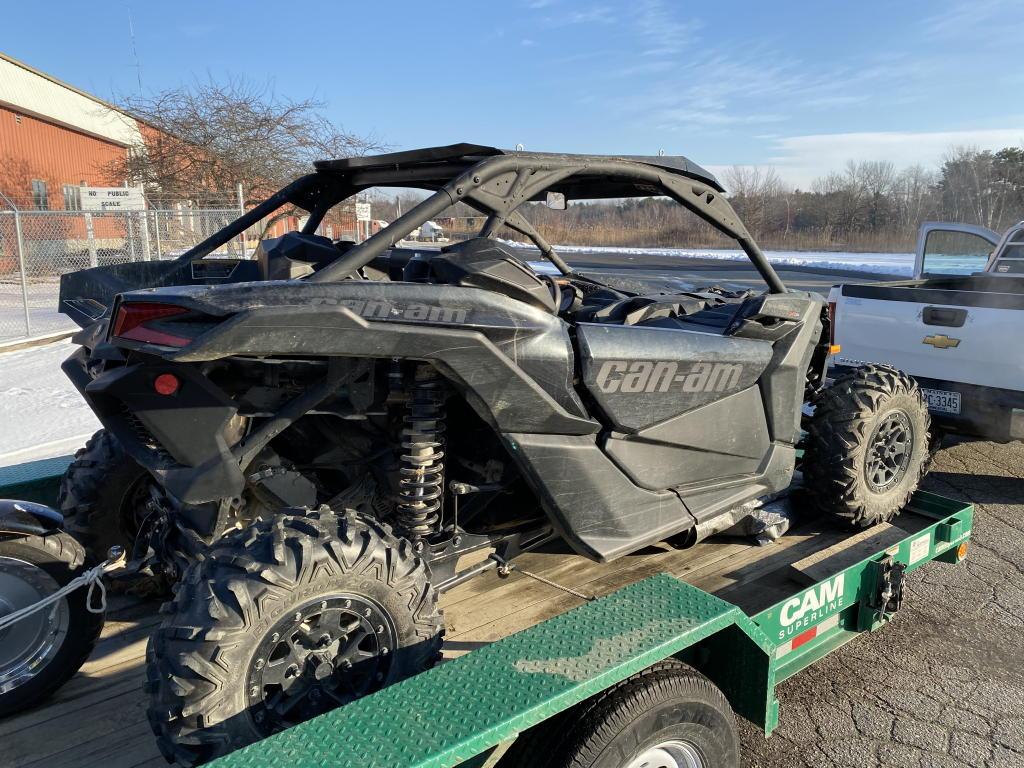 2017 CAN-AM MAVERICK X3 X DS TURBO R SIDE-BY-SIDE ATV, 1,014 MILES, S/N: 3JBVDAW49HK000712