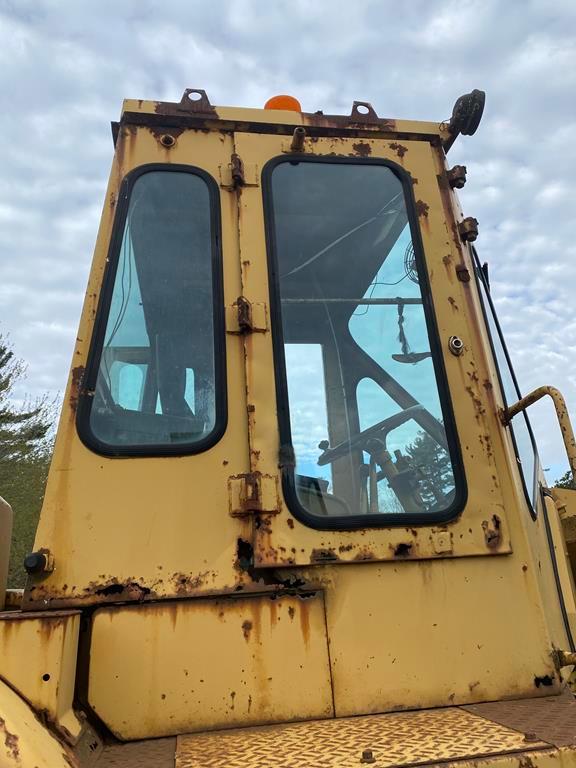 UPDATED INFO 1978 CATERPILLAR 966C WHEEL LOADER, 26.5R25 TIRES, 10' BUCKET 8,196 HOURS S/N: 76J12572